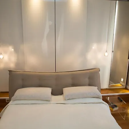 Apartment Luxury Dandy House