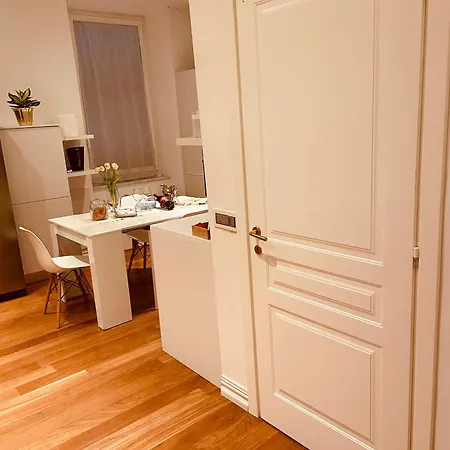 Apartment Luxury Dandy House